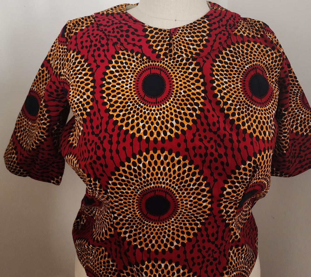 Peter Pan Collar Print Blouse with Open Detailed Back