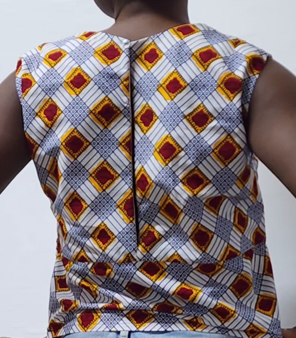 Sleeveless Print V-Neck Blouse